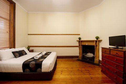 City Centre Motel Hotel - Australian Directory 32