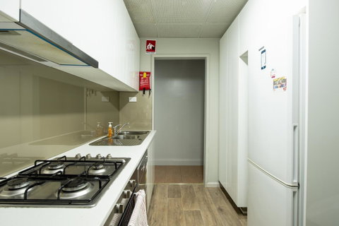 City Centre Motel Hotel - Australian Directory 30