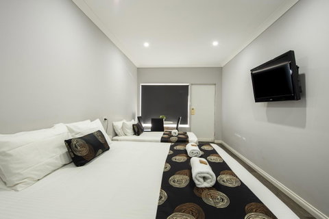 City Centre Motel Hotel - Australian Directory 17