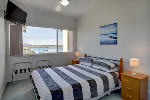 Bay Bliss - Australian Directory 11