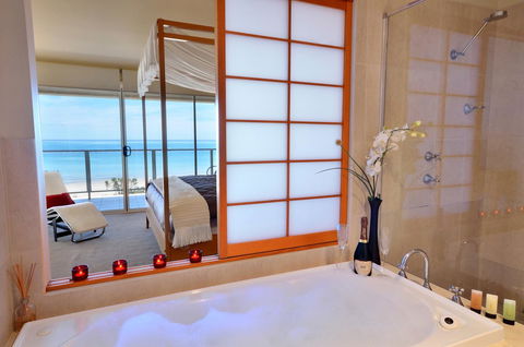 Adelaide Luxury Beach House - Australian Directory 10