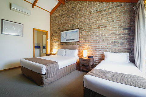 The Lodge By Manna - Australian Directory 8