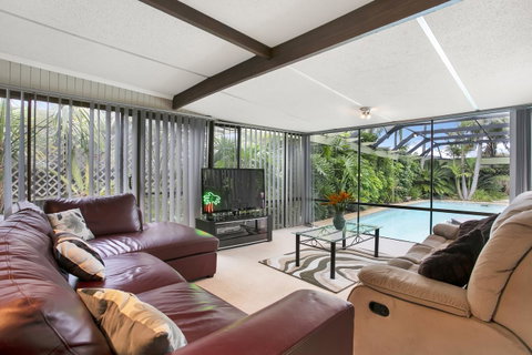 The Palms - Australian Directory 12