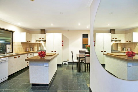 The Palms - Australian Directory 14