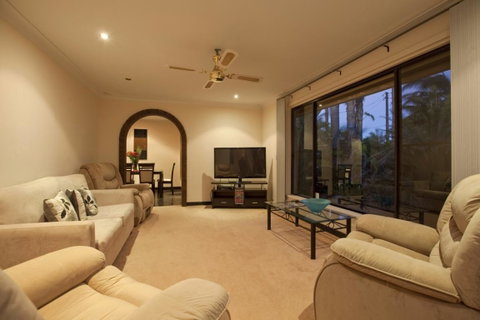 The Palms - Australian Directory 18