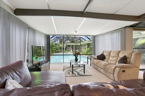 The Palms - Australian Directory 10