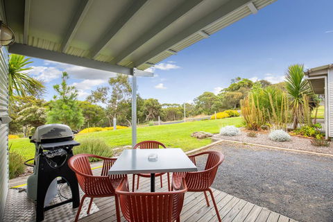 Blue Lake Holiday Park - Australian Directory 34