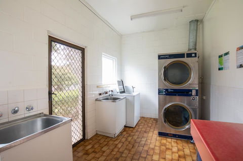 Blue Lake Holiday Park - Australian Directory 11