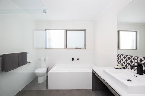 Blue Lake Holiday Park - Australian Directory 26