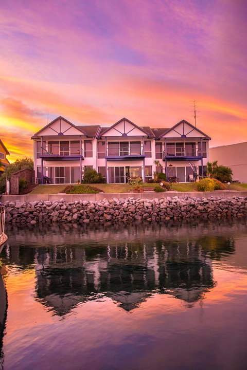 Marina Reflections - Australian Directory 10