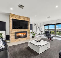 KENNEDY EXECUTIVE TOWNHOUSE - Australian Directory
