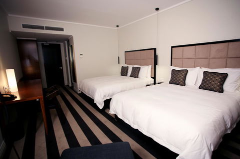 Ellen Hotel - Australian Directory 19