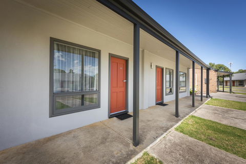 Discovery Parks - Hahndorf - Australian Directory 36