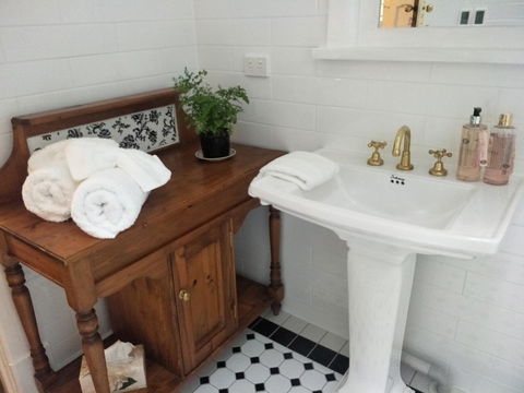 Fernweh Guesthouse - Australian Directory 15