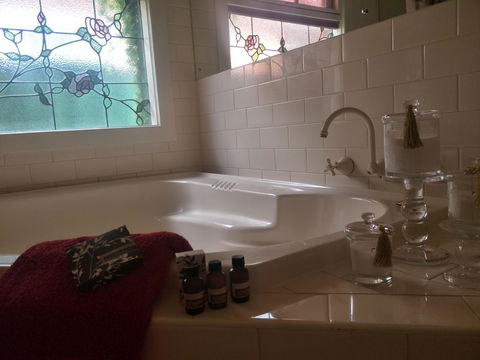 Fernweh Guesthouse - Australian Directory 6