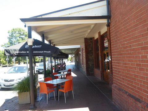 ADELAIDE CENTRAL APARTMENT - 3BR, 2BATH & CARPARK - Australian Directory 29