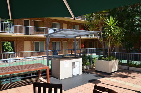 ADELAIDE CENTRAL APARTMENT - 3BR, 2BATH & CARPARK - Australian Directory 22