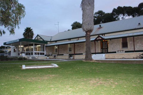 Island Motel Kingscote - Australian Directory 1