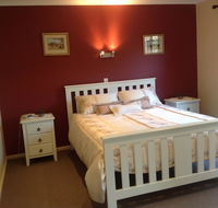 Breakaway Farmstay - Australian Directory