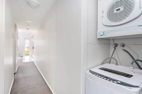 3 Bed North Terrace #42 - Australian Directory 7