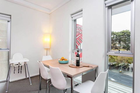 3 Bed North Terrace #42 - Australian Directory 6