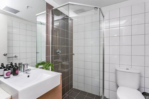 3 Bed North Terrace #42 - Australian Directory 2