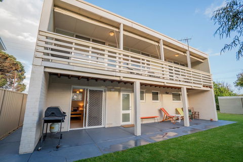 Aldinga Beach Break - C21 SouthCoast Holidays - Australian Directory 13
