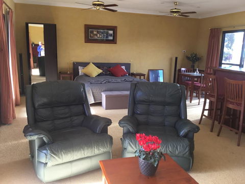 Murrayview Guest House - Australian Directory 13