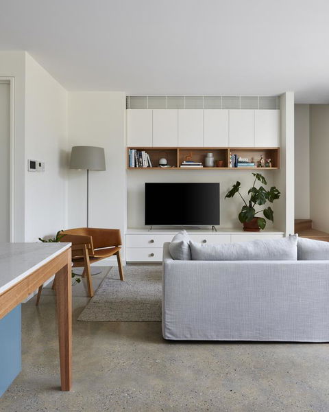 Swainson On Castle - Australian Directory 5