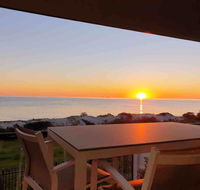 Luxurious 3 bedroom beachfront - panoramic views - Australian Directory