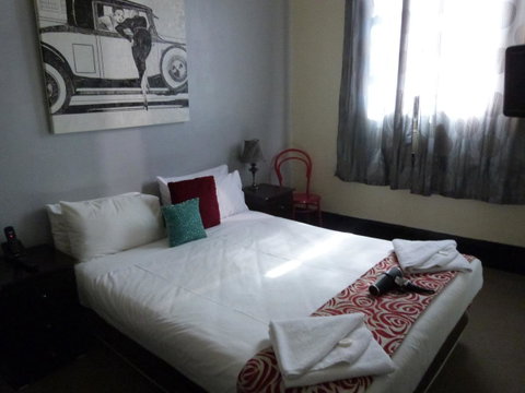 Ambassadors Hotel - Australian Directory 1