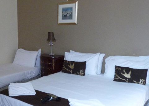 Ambassadors Hotel - Australian Directory 27