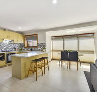 City Four Apartment - Australian Directory