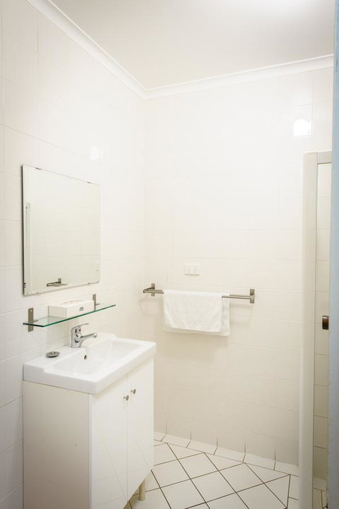 The Anglers Inn - Australian Directory 7