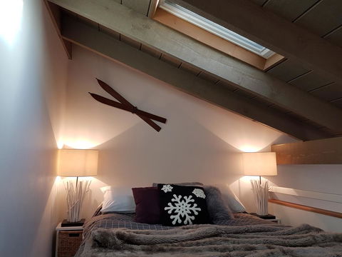 CHILL-OUT - Thredbo - Australian Directory 13