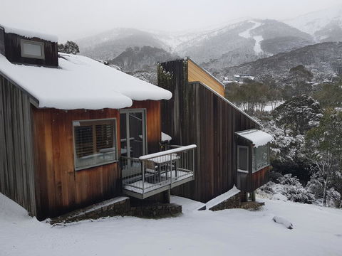 CHILL-OUT - Thredbo - Australian Directory 16