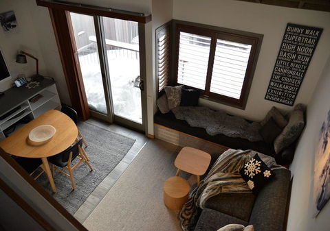 CHILL-OUT - Thredbo - Australian Directory 9