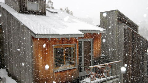 CHILL-OUT - Thredbo - Australian Directory 12