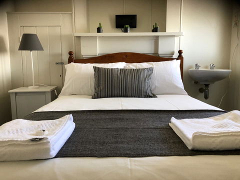 Cornwall Hotel - Australian Directory 0