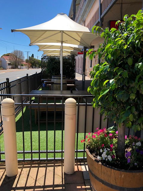 Cornwall Hotel - Australian Directory 2