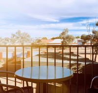 Desert Cave Hotel - Australian Directory