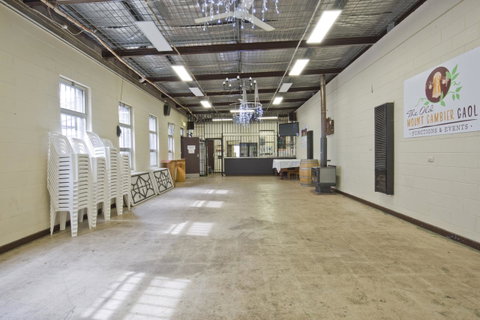 The Old Mount Gambier Gaol - Australian Directory 44