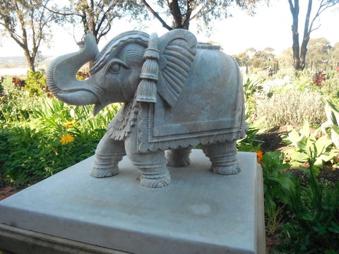 Linger Longer Vineyard - Australian Directory 12