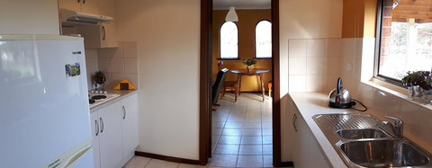 Linger Longer Vineyard - Australian Directory 8