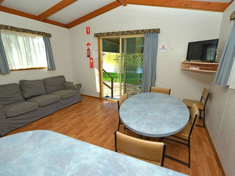 Echo Holiday Parks - Renmark - Australian Directory 17