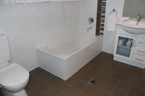 Beltana Villas - Australian Directory 12