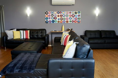Beltana Villas - Australian Directory 11