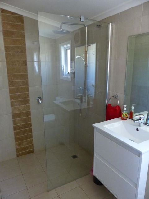 Andy\'s Accommodation - Australian Directory 10