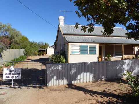 Andy\'s Accommodation - Australian Directory 2