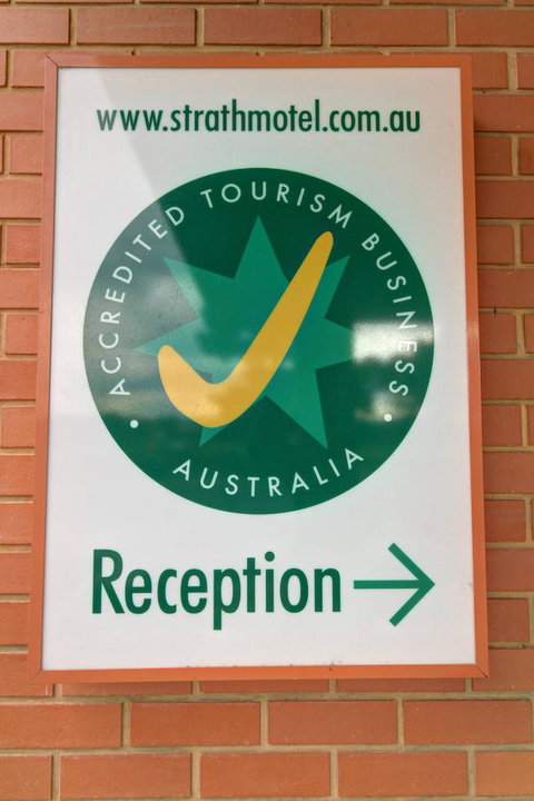 Strath Motel - Australian Directory 11